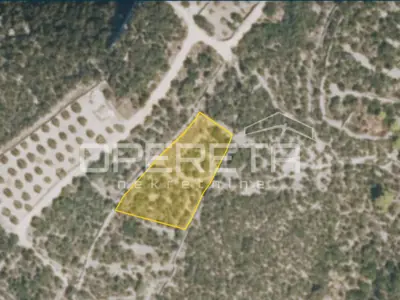 Landwirtschaftsfläche 1.431 m², Vinišće - in Meeresnähe - 2