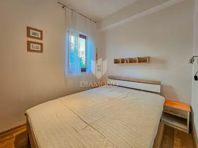 Apartment 44 m², Novigrad - garden 146 m² and barbecue - 5
