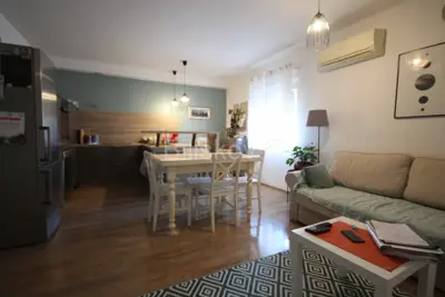Kuća 264 m², Solin Donja Strana, mirna lokacija blizu sadržaja - 5