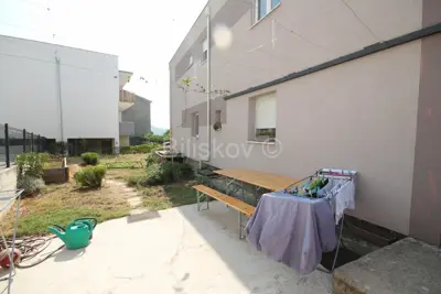 Kuća 264 m², Solin Donja Strana, mirna lokacija blizu sadržaja - 17