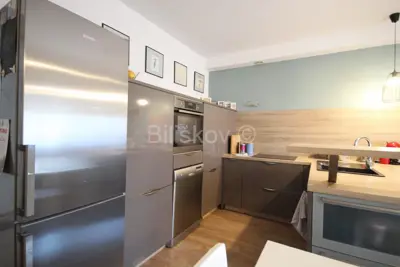 Kuća 264 m², Solin Donja Strana, mirna lokacija blizu sadržaja - 9
