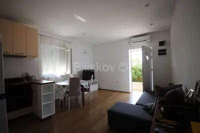 House 264 m², Solin Donja Strana, quiet location near amenities - 19