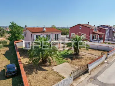 Haus 100 m², Valdebek Pula - Ferienhaus mit Pool - 14