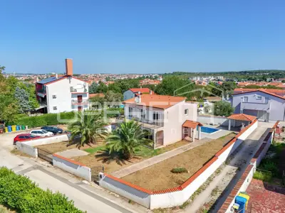 Haus 100 m², Valdebek Pula - Ferienhaus mit Pool - 18