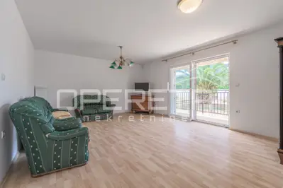 Haus 100 m², Valdebek Pula - Ferienhaus mit Pool - 4