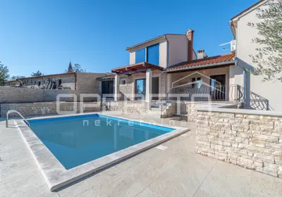 Kuća 300 m², Vižinada - otvoren pogled na brežuljke - 2