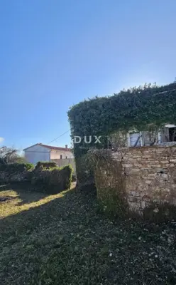 House 83 m², Juršići - stone, for renovation - 3