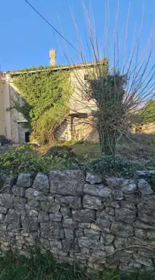 House 83 m², Juršići - stone, for renovation - 2