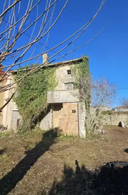 House 83 m², Juršići - stone, for renovation
