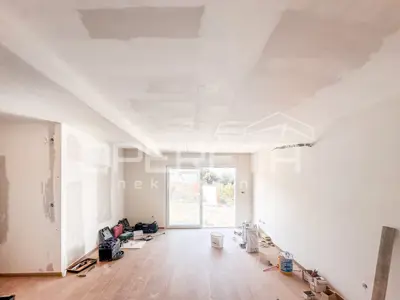 Wohnung mit Pool und Garten in Stivašnica, 260,40 m² - 3