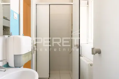 Ured 22 m², Donji grad, Vodnikova - centar grada - 10