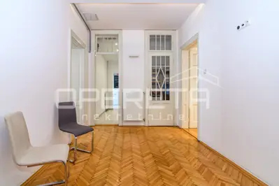 Ured 22 m², Donji grad, Vodnikova - centar grada - 14