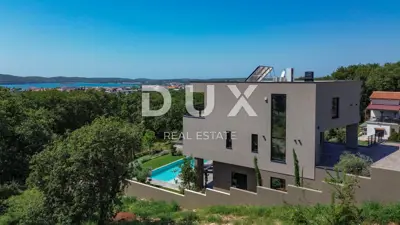 Villa 311 m², Medulin - Meerblick und Waldblick