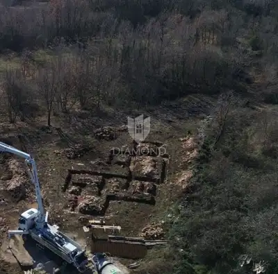 Građevinsko zemljište 1.180 m², Labin - projekt i dozvola - 2