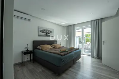 Villa 176 m², Labin - moderne Architektur und Privatsphäre - 16
