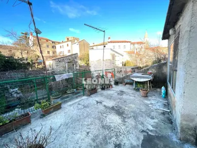 Haus mit Hof, Buje - Altstadt und Terrasse mit Aussicht