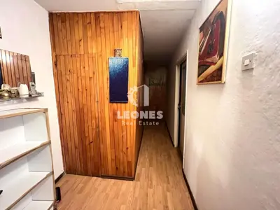 Kuća s dvorištem, Buje - stari grad i terasa s pogledom - 10