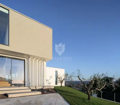 Haus zum Kauf in Buje, 231 m² - 14