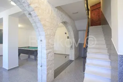 Kuća 252 m², Vela Luka centar, 3 etaže i poslovni prostor - 15
