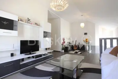 Haus 252 m², Vela Luka Zentrum, 3 Etagen und Geschäftsraum - 3
