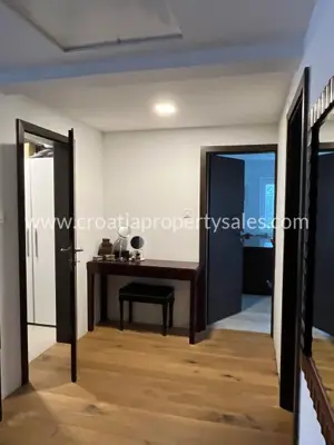 House, Brač, 85 m², 395 000 € - 2