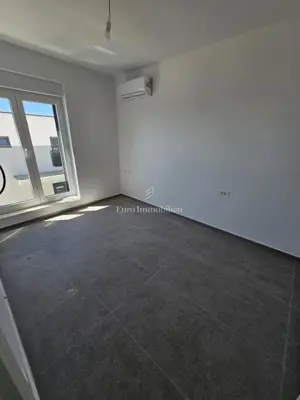 Kuća 87,60 m², Mandre - bazen i vlastito dvorište - 7