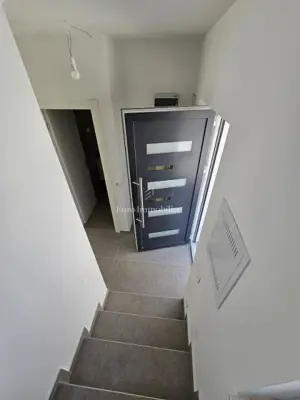 Kuća 87,60 m², Mandre - bazen i vlastito dvorište - 10