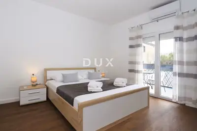 Kuća 104 m², Arbanasi - bazen i ograđeno dvorište - 14