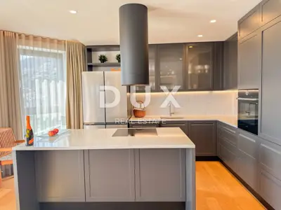 Opatija, centar, četverosoban stan, 158 m², s privatnim bazenom - 8