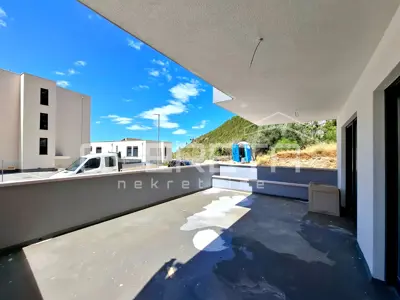 Stan 88 m², Makarska - novogradnja s vrtom - 10