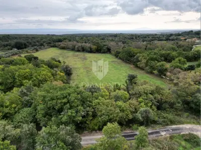 Ližnjan, spacious building plot in the tourist zone - 3