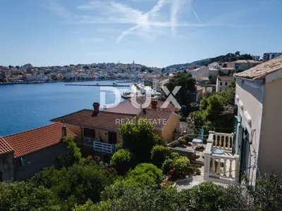 House for sale in Mali Lošinj, 194 m²