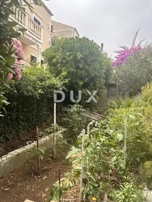 Kuća 194 m², Mali Lošinj - vlastiti vez i mediteranski vrt - 12