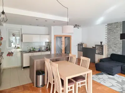 Stan 125 m², Špansko - 4 spavaće sobe i privatno dvorište - 3