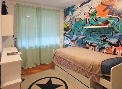 Stan 125 m², Špansko - 4 spavaće sobe i privatno dvorište - 7