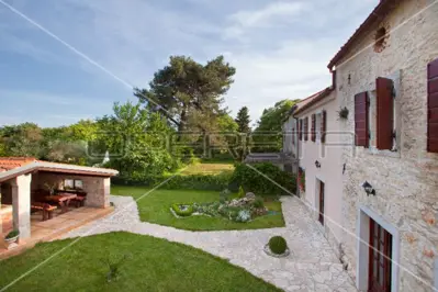 Stone house 175 m², Filipana - peaceful location in nature - 4