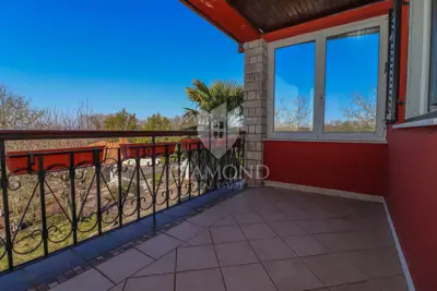 House 300 m², Kanfanar - large yard and quiet location - 17