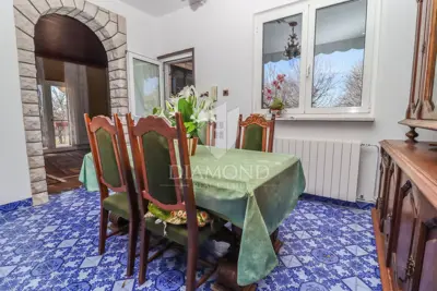 House 300 m², Kanfanar - large yard and quiet location - 6