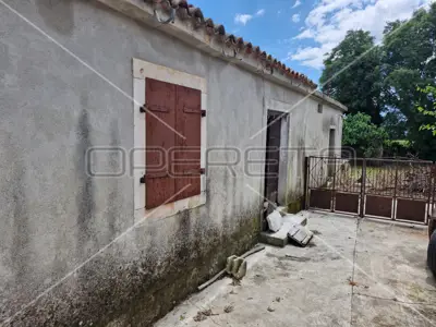 Haus 184 m², Barban - zur Adaptierung mit Gartenfläche - 6
