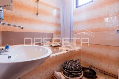 Haus 1.834 m², Varaždin Breg - ruhige Lage - 8