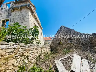 Kamena kuća 70 m², otok Brač - centar mjesta, pogled na more - 6