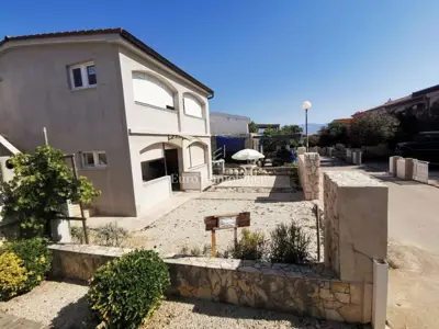 House with two residential units 230 m from the sea - 3