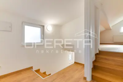 Office space 80 m², Novaki, terrace and two garages - 9