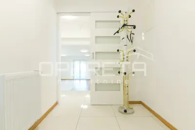 Office space 80 m², Novaki, terrace and two garages - 12