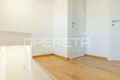 Office space 80 m², Novaki, terrace and two garages - 10