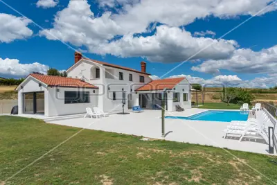 Villa 3.385 m², Vrh bei Buzet, atemberaubender Panoramablick auf Istrien - 10