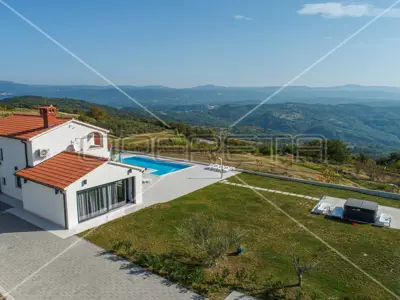 Villa 3.385 m², Vrh bei Buzet, atemberaubender Panoramablick auf Istrien - 7