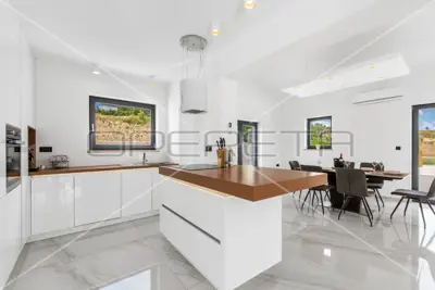 Villa 3.385 m², Vrh bei Buzet, atemberaubender Panoramablick auf Istrien - 13