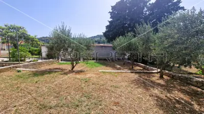 House 290 m², Tisno - center, 4 apartments - 9