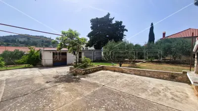 House 290 m², Tisno - center, 4 apartments - 5